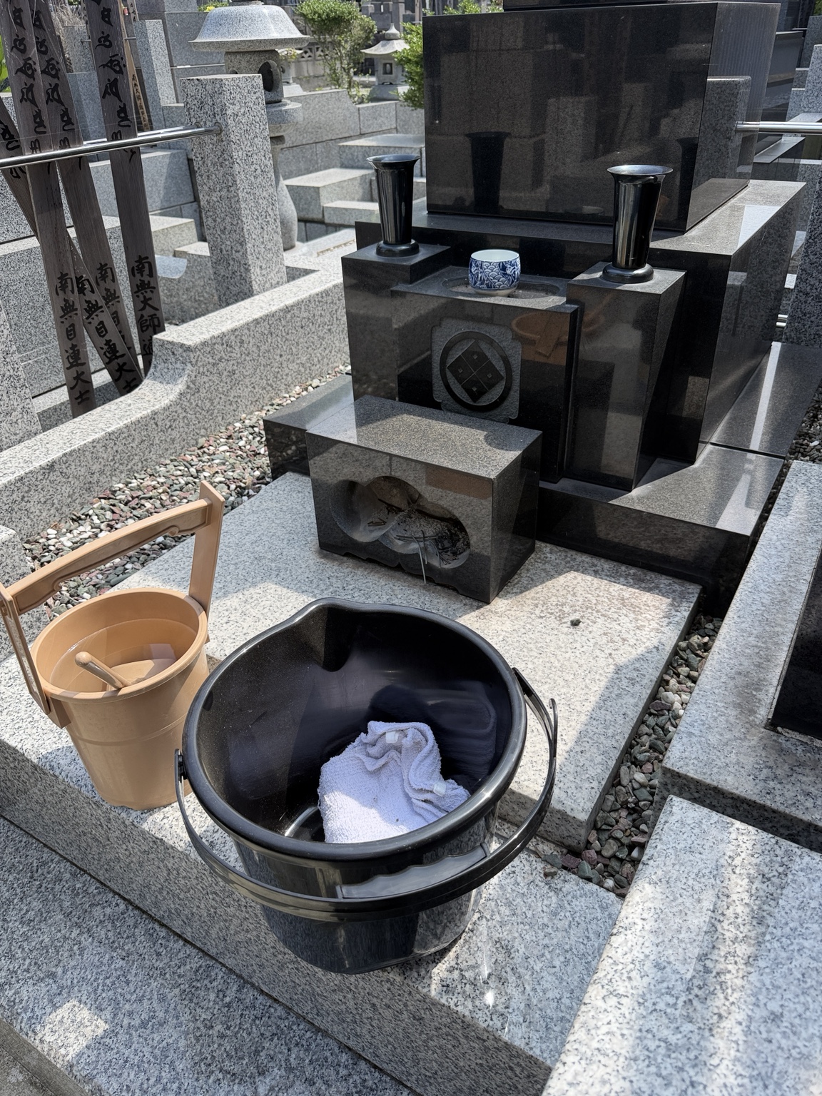お墓参り代行の清掃道具